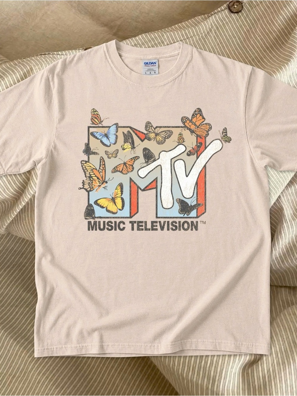 Butterfly MTV Graphic T-shirt